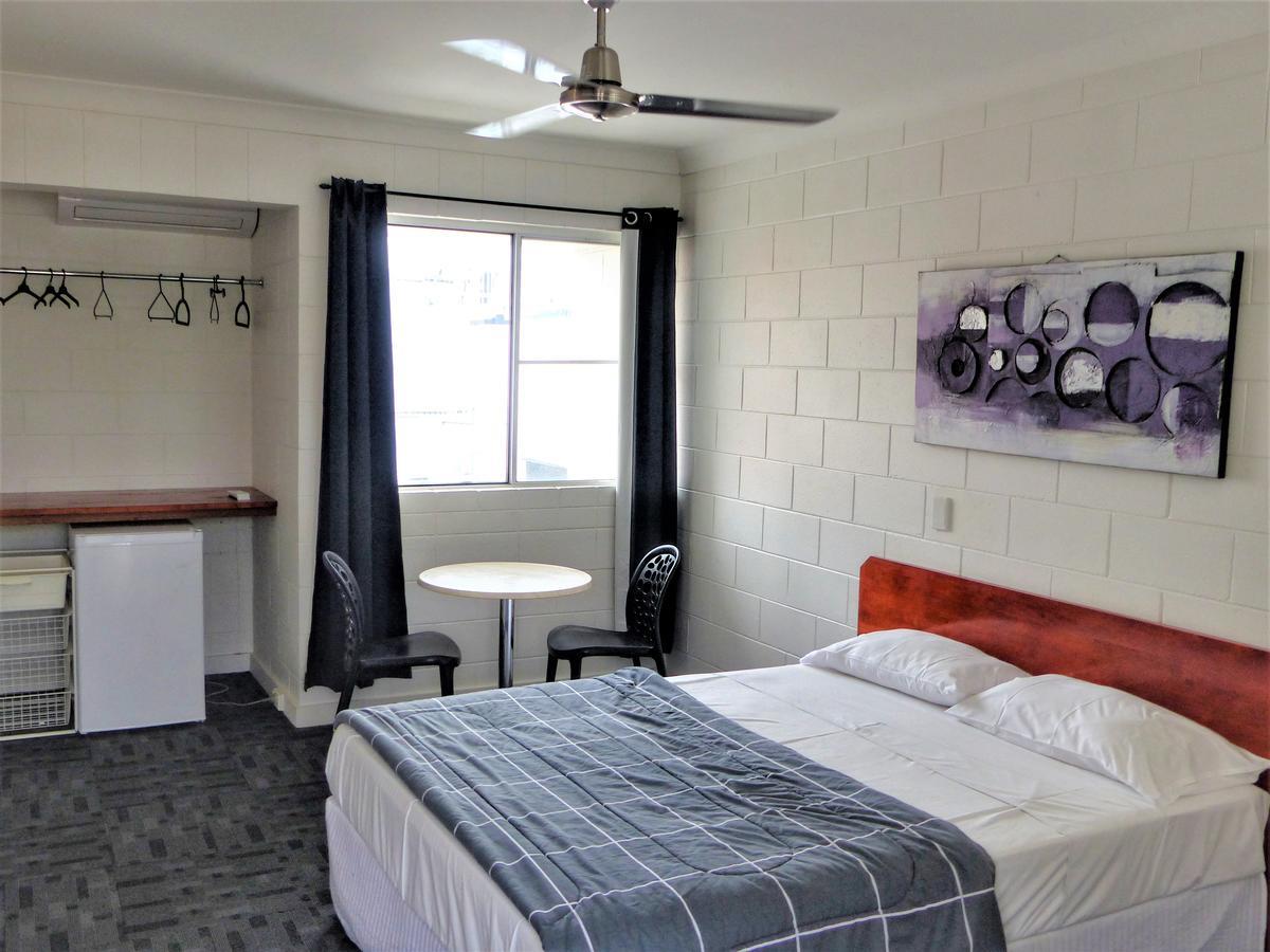 Foreign Exchange Accommodation-Beachside Таунсвил Екстериор снимка