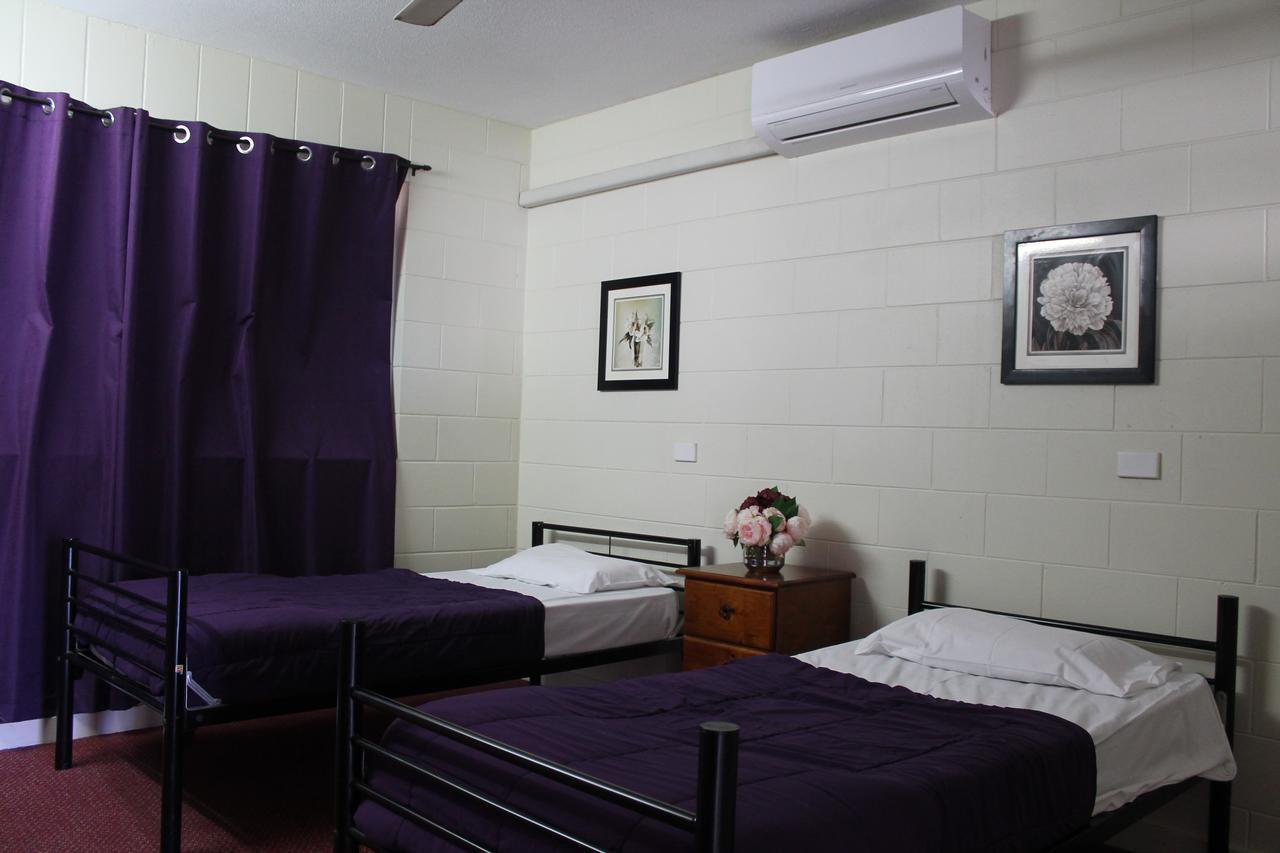 Foreign Exchange Accommodation-Beachside Таунсвил Екстериор снимка