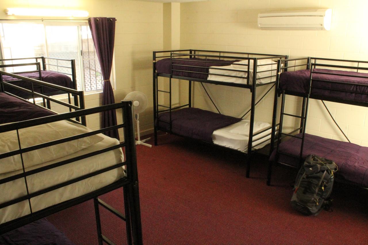 Foreign Exchange Accommodation-Beachside Таунсвил Екстериор снимка